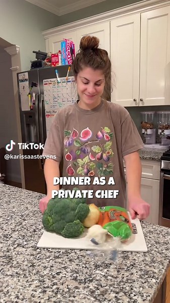 Karissa Stevens (@karissaastevens)’s video of broccoli cheddar soup