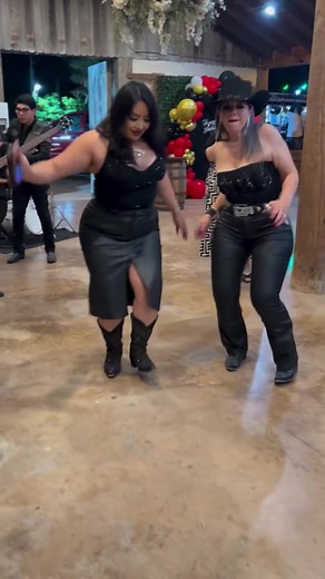 Baile Wepa en la Pulga del Álamo San Antonio — Osval y lentejas