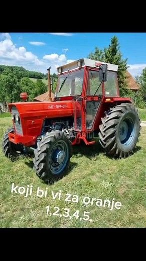 Exploring Colorful Tractors: Models and Features