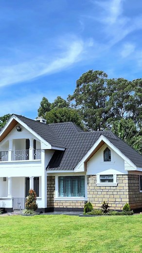 Kenyan Village Life: Traditional Homes and Aesthetics