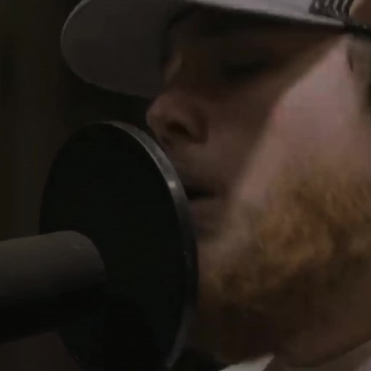 Must've Never Met You by Luke Combs: A Country Ballad