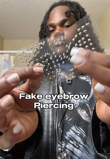 Fake eyebrow piercings 🫦 #fypシ #piercings #eyebrowpiercings #fakepiercing
