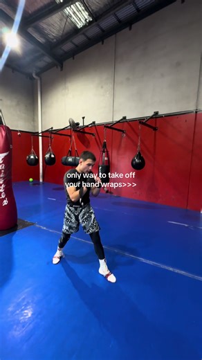 The Correct Way to Remove Your Hand Wraps