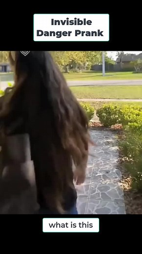 try not to laugh#fun #funny #prank #snake #scareprank #fail #failarmy #foryou #fyp #trending #funnyvideos #failvideo #learnontiktok