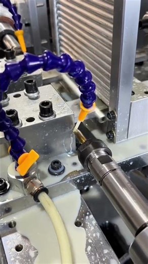 Automated Metalworking Lathe Using Coolant Fluid for High Precision Parts Cutting