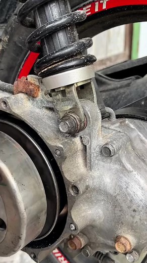 Набор экстракторов предназначен для извлечения обломанных болтов. С помощью него без особого усилия можно удалить болты, винты и саморезы со сломанными головками или разбитыми шлицами. Экстракторы пригодятся для демонтажа в мастерской или автосервисе. Набор экстракторов резьбы 6пр.(М3-М25, Ø:3-6мм, 6-8мм, 8-11мм, 11-14мм, 14-18мм, 18-22мм, ''мелкий шаг''), в пластиковом футляре 🚩Оформить заказ: 📲тел.: 7 708 150 18 52 📩e-mail shop@prime-tools.kz 💻на сайте prime-tools.kz по ссылке в шапке проф