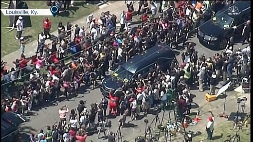 Muhammad Ali’s Funeral Procession Draws Thousands