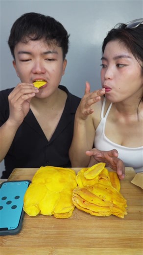 Delicious Dried Mango Dice Mukbang Challenge