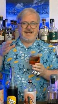 Get into the Christmas Spirit with a Christmas Negroni #cocktail