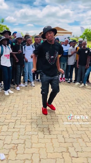 Voetsek: Witbank Dancer Mshini's Trending Move