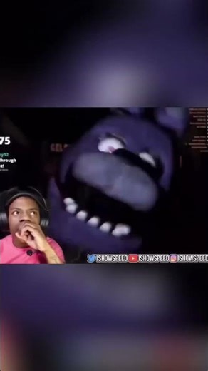 Jump Scare Chaos! Streamer Screams in Five Nights at Freddy's! #shorts