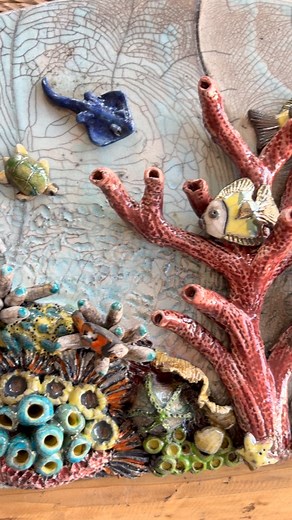 140 reactions · 5 comments | Un nuovo sogno in fondo al mare❤️ Pannello in ceramica su legno Cm 70x30 #ceramicart #seaart #raku #driftwoods #housedecoration | Stefania Modigliani Ceramic | Facebook