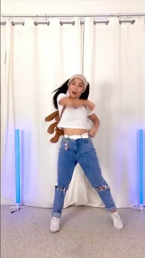 NewJeans(뉴진스) ‘OMG’ Dance Challenge | Lisa Rhee