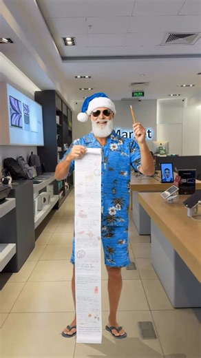 CompuMarket on Instagram: "🎅🏼✉️ ¡Papá Noel ya esta en CompuMarket esperando para ayudarles a armar su carta! Los mejores regalos los encontras acá. Les esperamos 🎁✨"