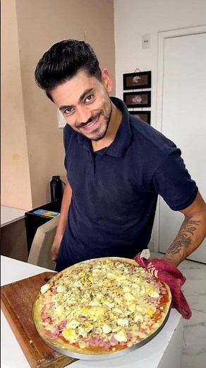 Pizza with potato crust that is absolutely insane 🤯🍕