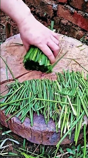 How to Chop Chives for Cooking: Simple Knife Skills