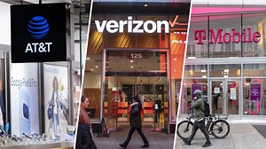 AT&T, Verizon and T-Mobile hit by massive nationwide cell outages