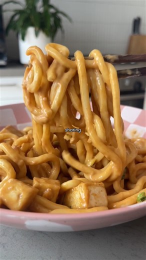 2K views | Day 37 of 100: Peanut Noodles write SAVE in the comments below and i'll send you the link or google "glow diaries peanut noodles" or type this into your browser: https://glow-diaries.com/peanut-noodles/ in this vid: @kipandco spoon and checkered bowl @_chopit bubblegum board #recipe #glowdiaries #noodles #plantbased | Liz Douglas Glow Diaries 100 recipes in 100 days | Glow Diaries | Facebook