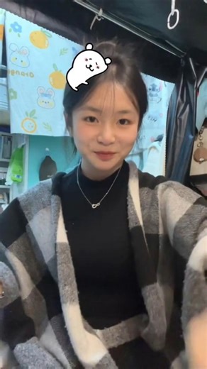 哈哈哈哈哈今天太高兴了，来吃我一拳，#美女 #漂亮 #颜值 #推薦 #大熱門 #beauty #cute #dance