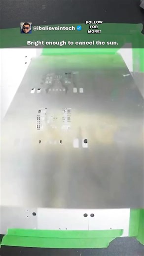 Believe in Tech on Instagram: "This is the biggest and brightest flashlight ever built...literally a Guinness World Record beam. It turns night into day like it’s nothing, and honestly feels like holding a mini sun in your hands. 🔦⚡ Credit: @guinnessworldrecords on tiktok #Tech #Gadgets #Flashlight #WorldRecord #reels"