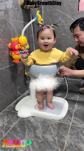 How Do I Clean My Baby’s Bottom Easily? Try the Baby Butt Washing Stand!#Shorts