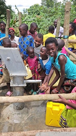 Kizinga village well dedication today. | Think Humanity