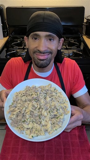 10K views · 478 reactions | Making a Classic one pot ground beef stroganoff. It's a simple and easy dish made with ground beef egg noodles, sour cream, beef stock, and seasonings of course. The link to the recipe and full video on YouTube is below. Recipe link Homemade ground beef stroganoff recipe link https://www.charliethecookandrews.com/homemade-ground-beef-stroganoff/ Full YouTube instructional video link https://youtu.be/exjaKHFAe3Q | Charlie "TheCook" Andrews | Facebook