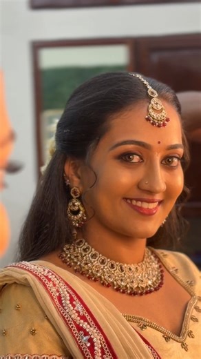 @sheelasmakeup_studio on Instagram: "Sheelasmakeup_studio Makeup by Minisreejesh Engagement bride Navami💖 #fyp #trending #instagramtrending #makeupartist #keralabride #bridesofindia #"