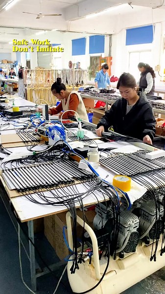 LED Lamp, LED waterproof light belt, used for building decoration design, source factory ,Do you like this ? #ledlight#ledlamp#waterprooflightstrip#buildlighting#sourcefactory#foryoupage