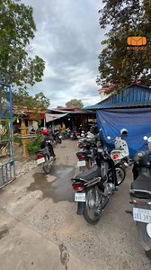 1.3M views · 33K reactions | ម៉ូតូច្រេីនៗ​មិនមែនជាសាលាគួរ​ តែជាកន្លែងសាច់គោអាំងយុវវ័យ​ អ៊ំវ៉ែនតា​ ខេត្តកំពត Google maps: https://maps.app.goo.gl/tetpZCHjNoQ7Dr4W7?g_st=com.google.maps.preview.copy | សារអាហារ - Expressions Hub | Facebook