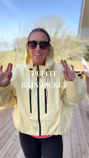 Lightweight waterproof rain jacket with hood ☔️ Wide-brim hood, pleated hem, and adjustable cuffs make this the perfect spring windbreaker for school runs, dog walks, and everyday errands. #rainjackets #puffit #rainyseasons #sportsmom @PUFFIT.US