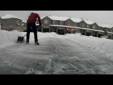Efficient way to shovel driveway (under 4min 30sec including snow from plow) - How to remove snow