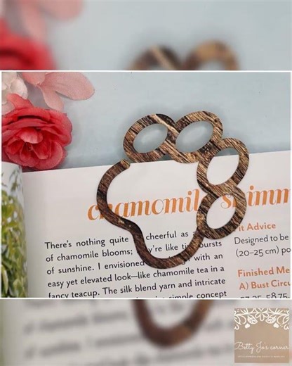 Flexible Paw Book Marker with Wood Grain Design - Lightweight and Thin