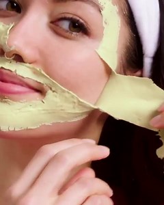 52K views · 307 reactions | Peel at ease with our Tea Tree Peel-Off Mask. For clearer-looking skin in just 15 minutes, pampering has never felt, and let’s be honest, it looked so good. ‍♀ Shop Online: https://www.thebodyshop.pk/range/tea-tree/c/113 #TheBodyShop #Thebodyshoppakistan #pakistan #TeaTreeAntiImperfection #TeaTreePeelOffMask #skin #skincare #skincareroutine | The Body Shop | Facebook