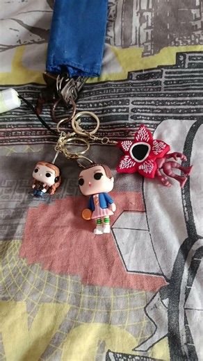 ya tengo tres personajes max, once, y demogorgon. 😍😍😍😍