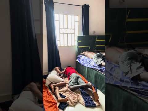 One room problem 😱#subscribe #film #comedy #lover #funny #2025