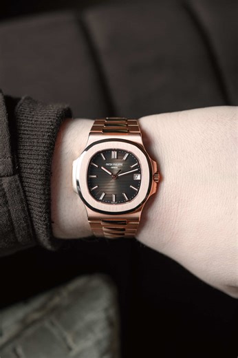 The Patek Philippe Nautilus 5711/1R is a modern icon in luxury sports watchmaking, crafted in 18K rose gold with a seamlessly integrated bracelet and a rich brown sunburst dial featuring the signature horizontal embossing and date at 3 o’clock. Powered by the automatic Calibre 26-330 S C, it offers refined performance with a 35–45 hour power reserve, while maintaining the classic Nautilus balance of elegance, comfort, and everyday wearability that has made it one of the most desirable watches in