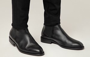 How to Wear your Black Jeans in Style