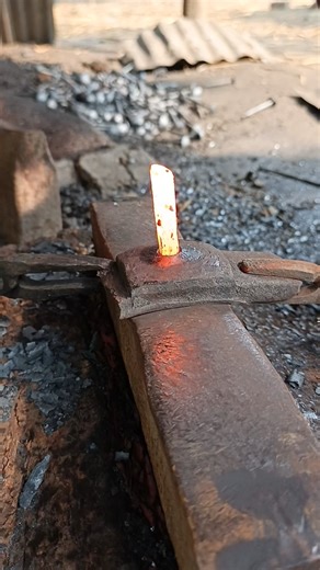 Forging a Heavy Iron Piece Into a Strong Working Peraak Hand-Made Craft #viralvideo #hardwork