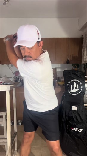 Telescopic Golf Swing Trainer #golf #golftiktok #golftrainingaid