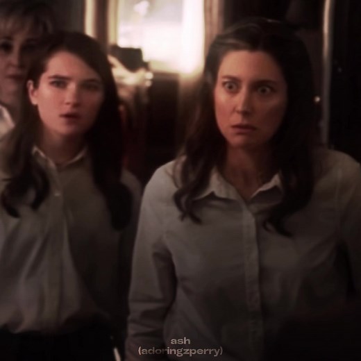 Emotional Zoe Perry Scene in Young Sheldon