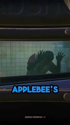WHEN THAT PUHH SMELL LIKE APPLEBEES #readyornot #readyornotfunny #gaming #teehee #funny