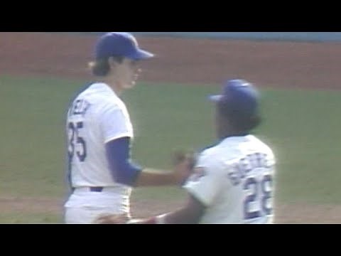 1981 NLDS Gm3: Welch induces a popout to end Game 3