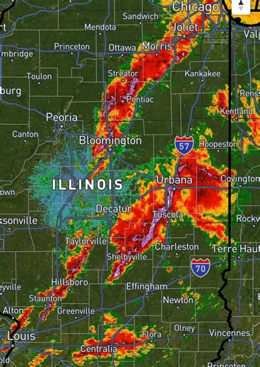 Ultra-mega, end-of-the-world, storms of the century going down in Illinois right now. We’re talking school bus sized hail and all… 😂😂 In all seriousness though, this is just a radar glitch and absolutely nothing to be concerned about. | Storm Chaser Jaden Pappenheim