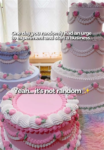 Customizable Fake Cakes for All Occasions