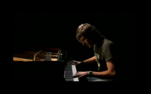 《似曾相识》Somewhere In Time (Music Video)