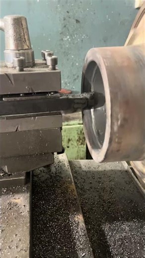 Boring operation in a flange with brazing tip #tip #bore #flange