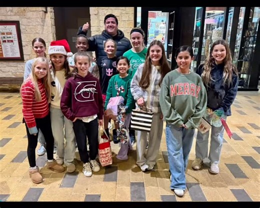 ChallengeSoccer on Instagram: "Challenge 2015 understood the assignment: ✨ Go undefeated in the fall ✨ Finish in 1st Place in the STXCL 2014 A-Bracket ✨ Celebrate like champs 🙌🏻 Mission accomplished! #challengefamily"