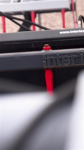 🔧 Inter Tech – osprzęt, który daje przewagę! Niezawodność, wytrzymałość i precyzja działania – z takim wyposażeniem każda praca staje się prostsza. Zobacz, jak osprzęt Inter Tech zmienia codzienność w terenie i na gospodarstwie. 🚜💪 ✅ Solidna konstrukcja ✅ Komfort i bezpieczeństwo użytkowania ✅ Produkcja oparta na doświadczeniu i nowoczesnej technologii Wybierz sprzęt, który pracuje tak ciężko jak Ty. Inter Tech – jakość, na którą możesz liczyć. ⸻ 📍 Wybierz oddział najbliżej Ciebie i zapytaj 