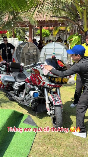 Có ai biết Idol tiktoker này ko ạh ?